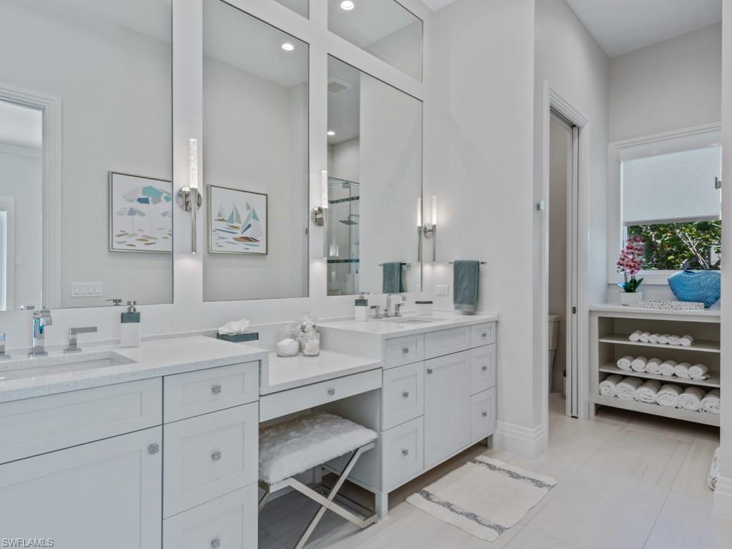 HIDEAWAY BEACH - Residential