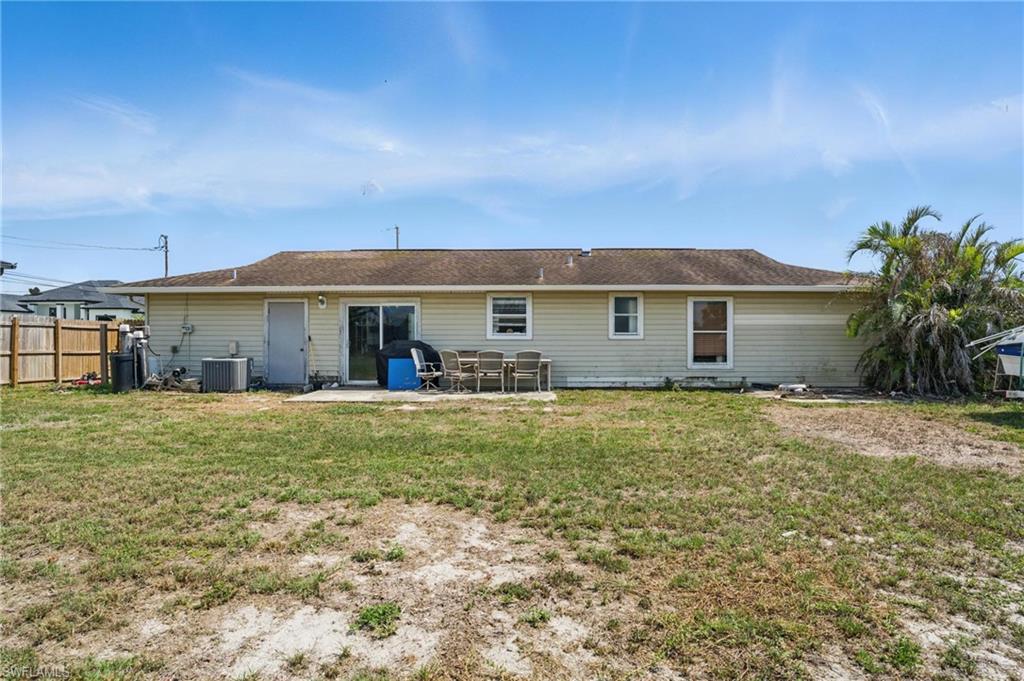 CAPE CORAL - Residential