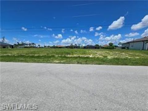 Photo of 915 SW 28TH TER, CAPE CORAL, FL 33914 (MLS # 2025002786)