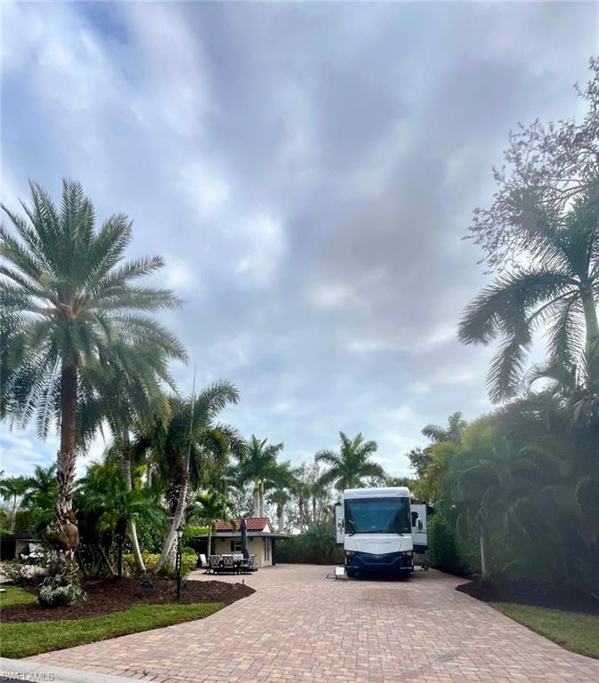 PELICAN LAKE RV RESORT - Land