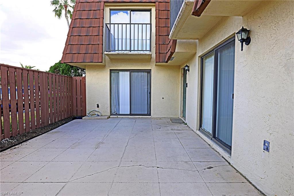 VILLAGE OF CEDARBEND - Residential Lease