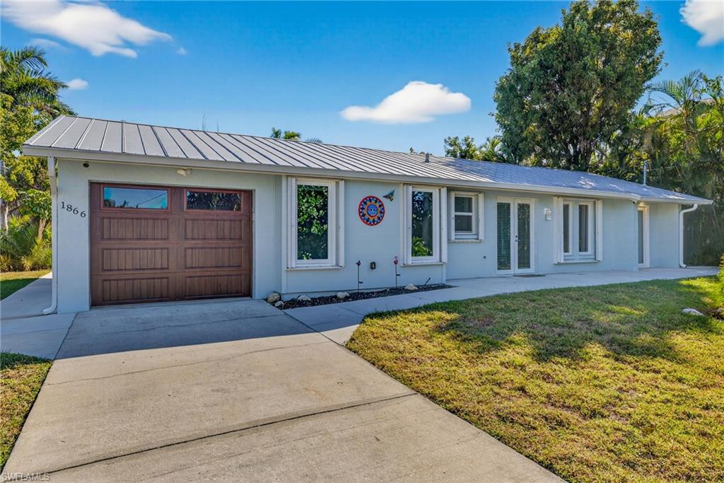 SANIBEL LAKE ESTATES - Residential