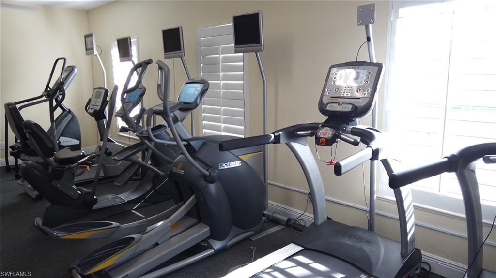 PELICAN LAKE RV RESORT - Land