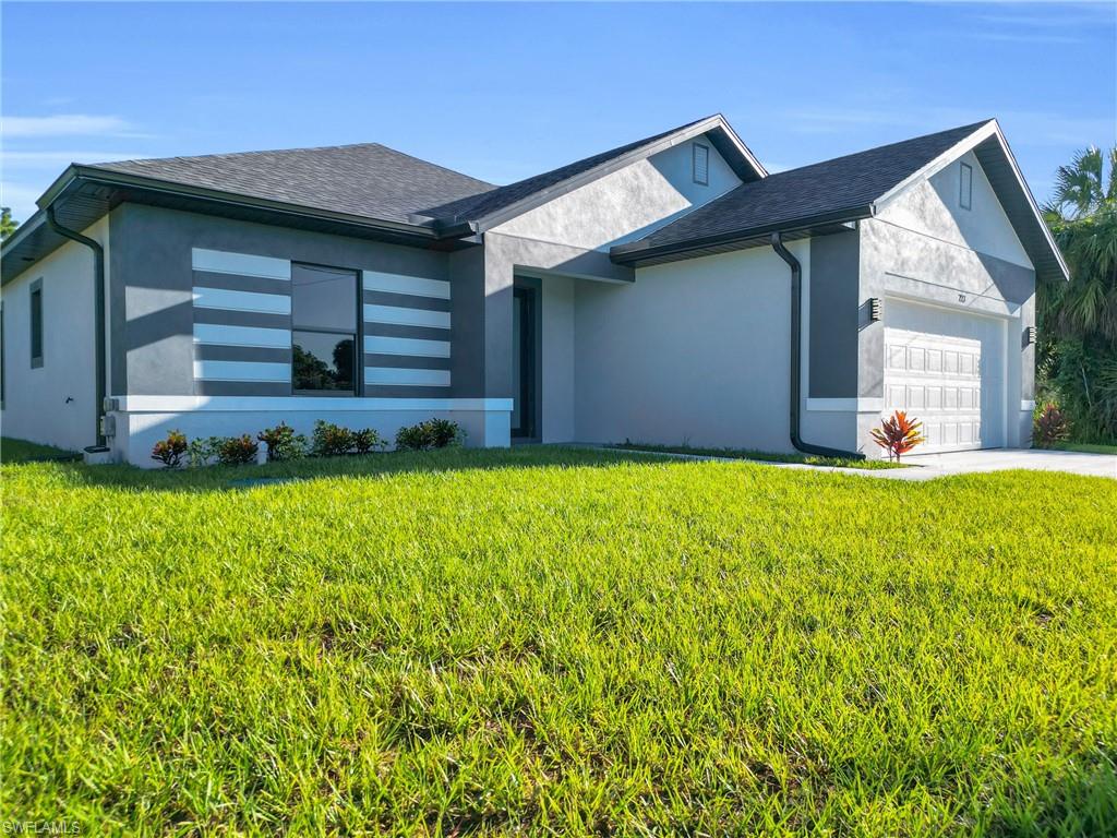 LEHIGH ACRES - Residential