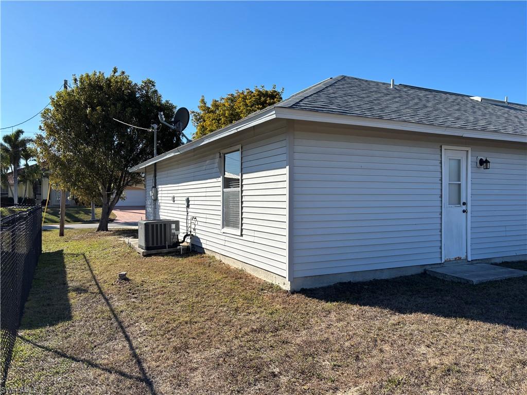 CAPE CORAL - Residential