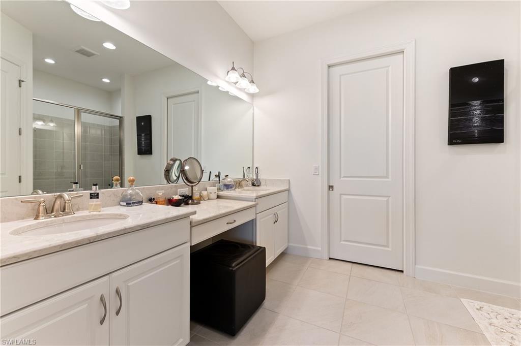 ESPLANADE - Residential