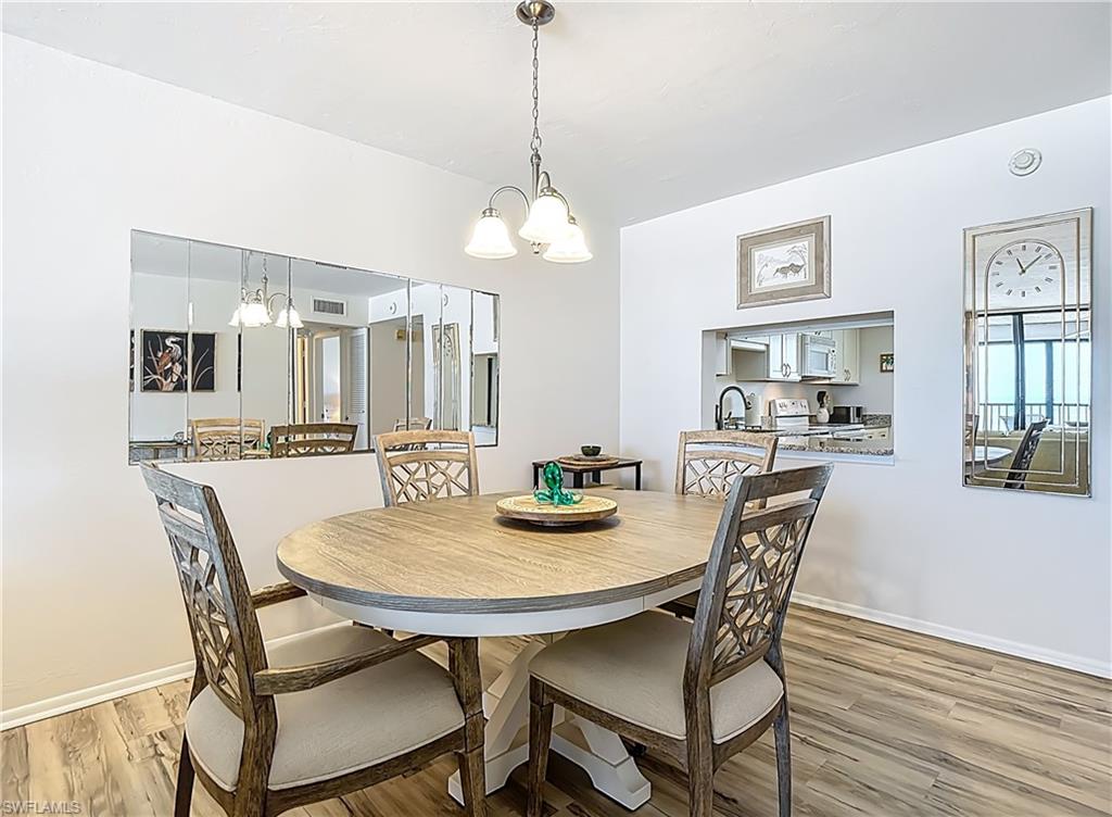 CAPER BEACH CLUB - Residential