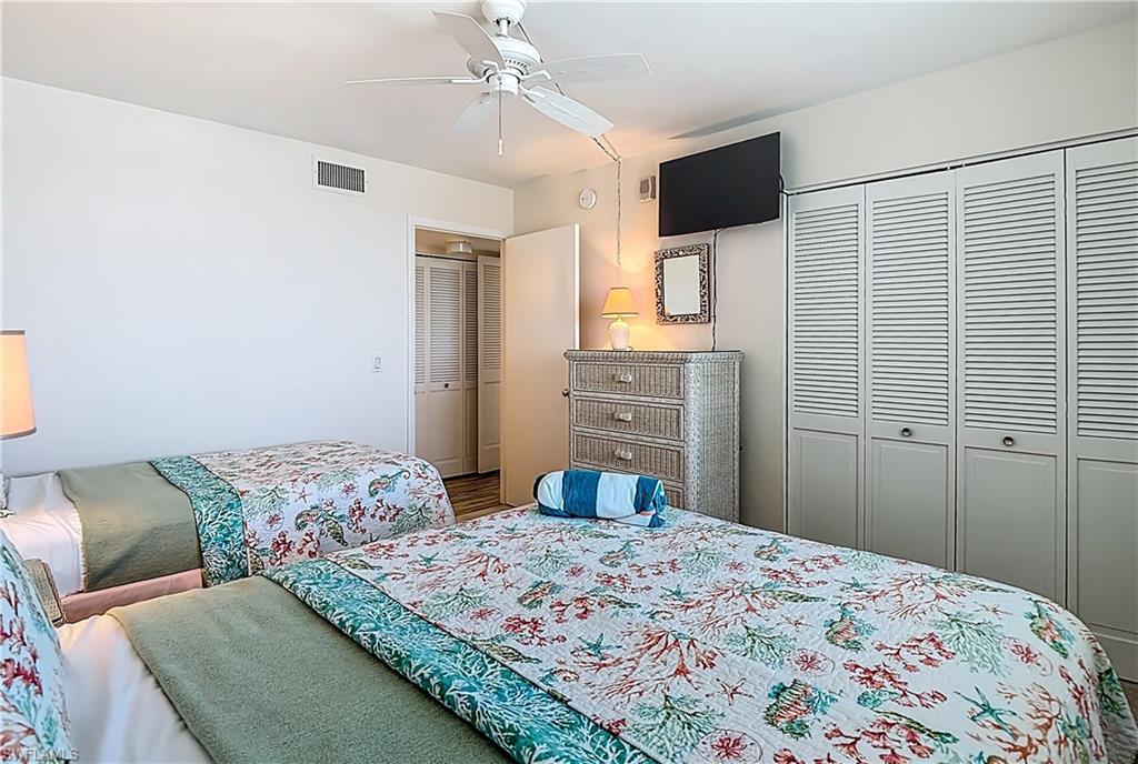 CAPER BEACH CLUB - Residential