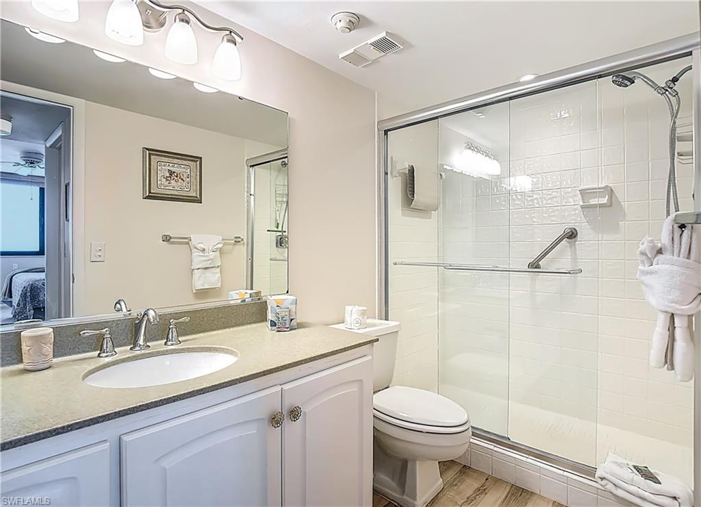 CAPER BEACH CLUB - Residential