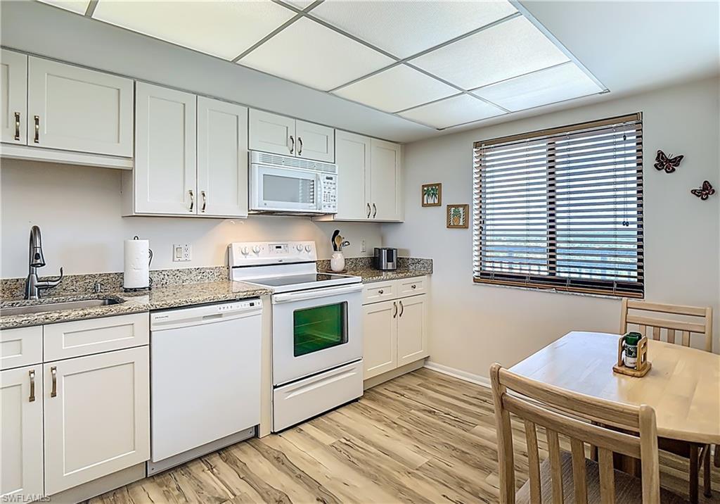 CAPER BEACH CLUB - Residential