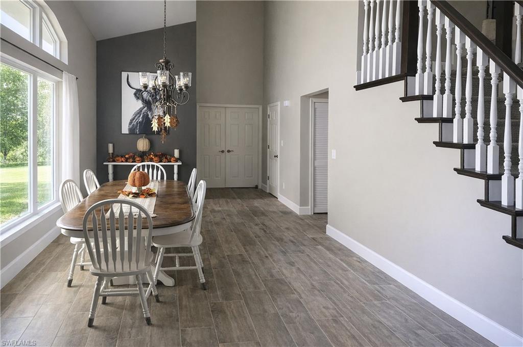 FOUNTAIN LAKES - Residential