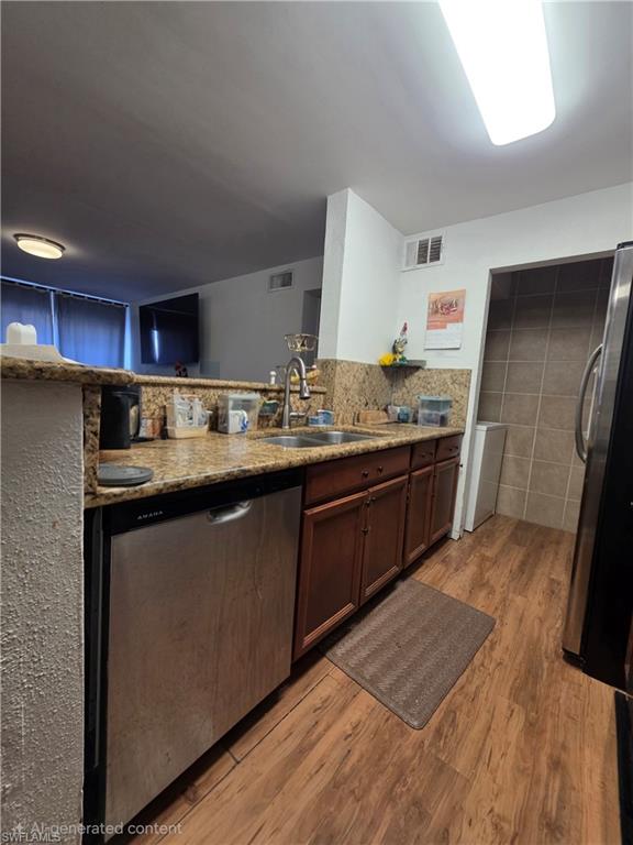 VILLAGE CREEK - Residential