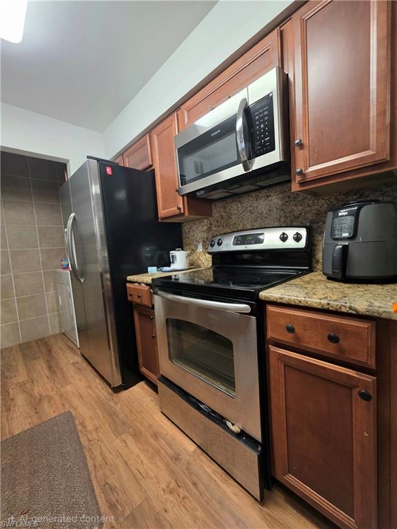 VILLAGE CREEK - Residential