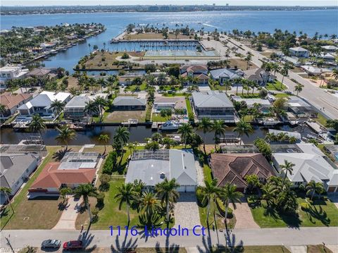 1116 Lincoln CT CAPE CORAL FL 33904