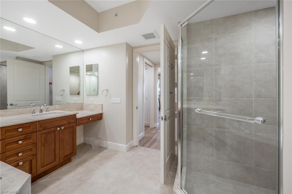 FLORENCIA - Residential Lease