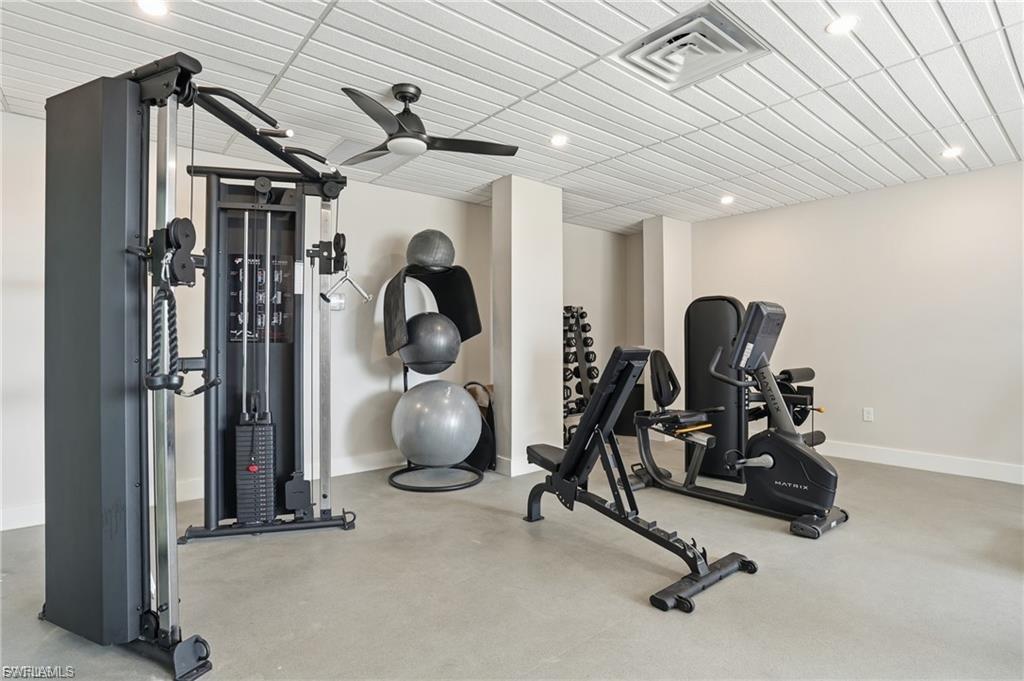 CRECIENTE CONDO NORTH - Residential