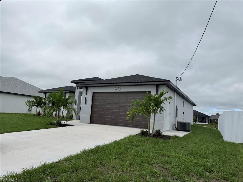 CAPE CORAL - Residential