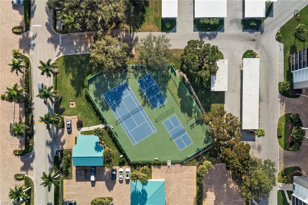 GULF BREEZE AT VANDERBILT - Residential