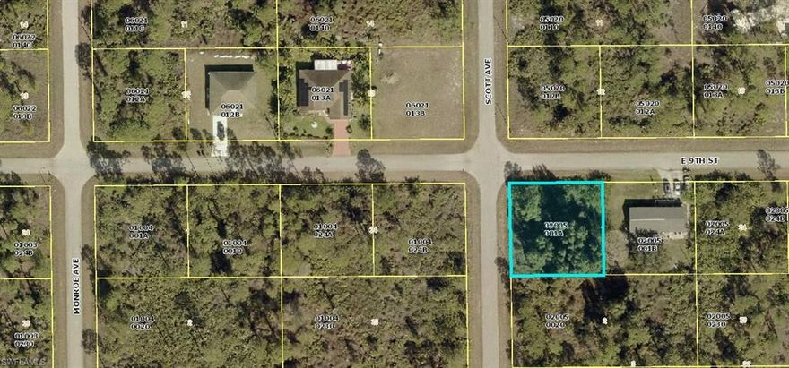 Nice corner lot in area of new homes.  Quiet and private neighborhood close to everything.  Buy now and build later.  Growing community close to shopping.