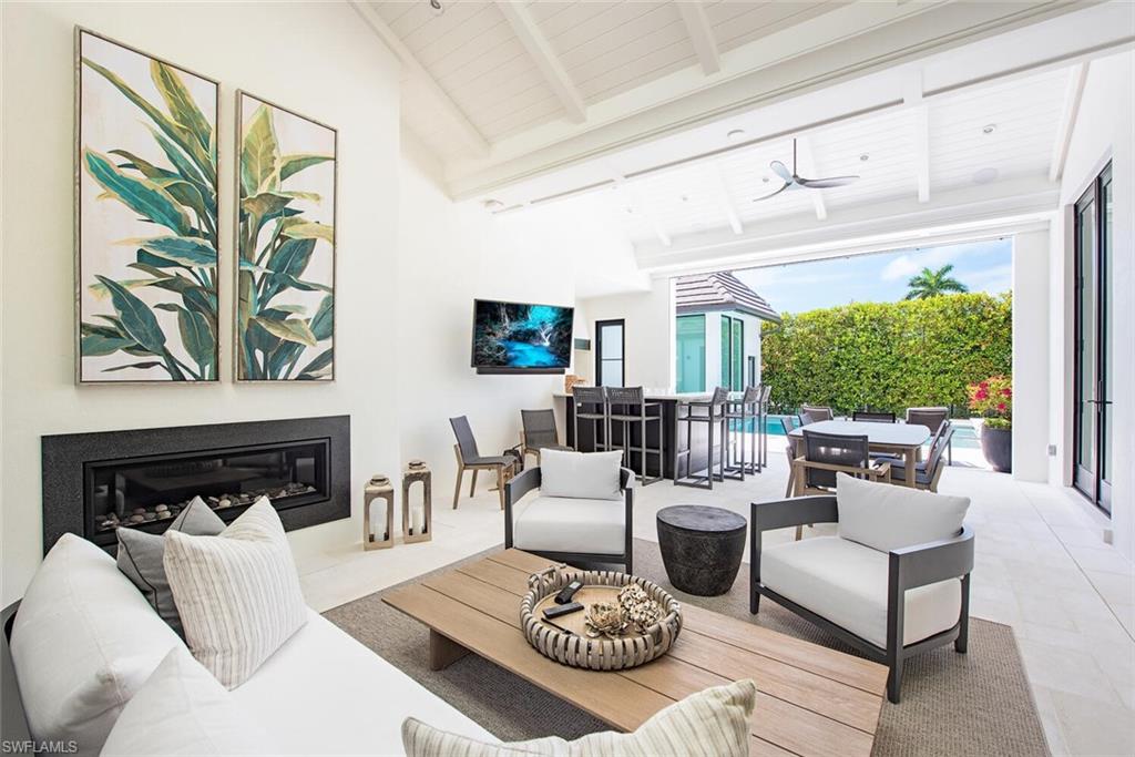 OLDE NAPLES - Residential