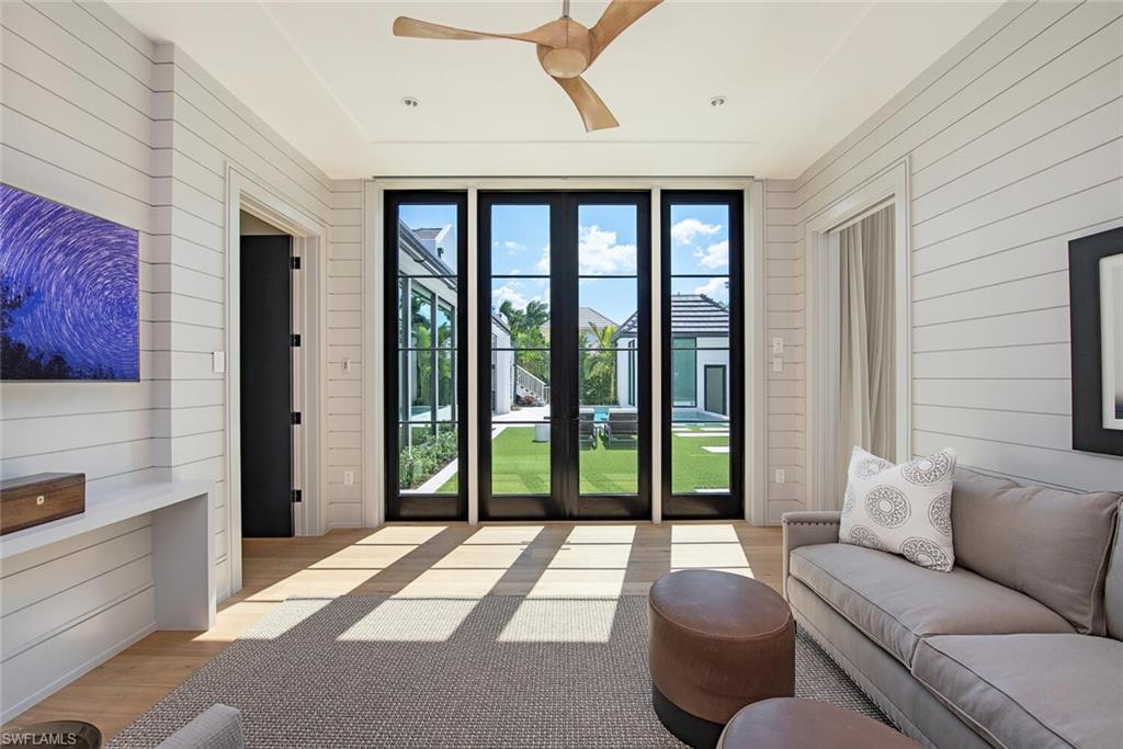 OLDE NAPLES - Residential