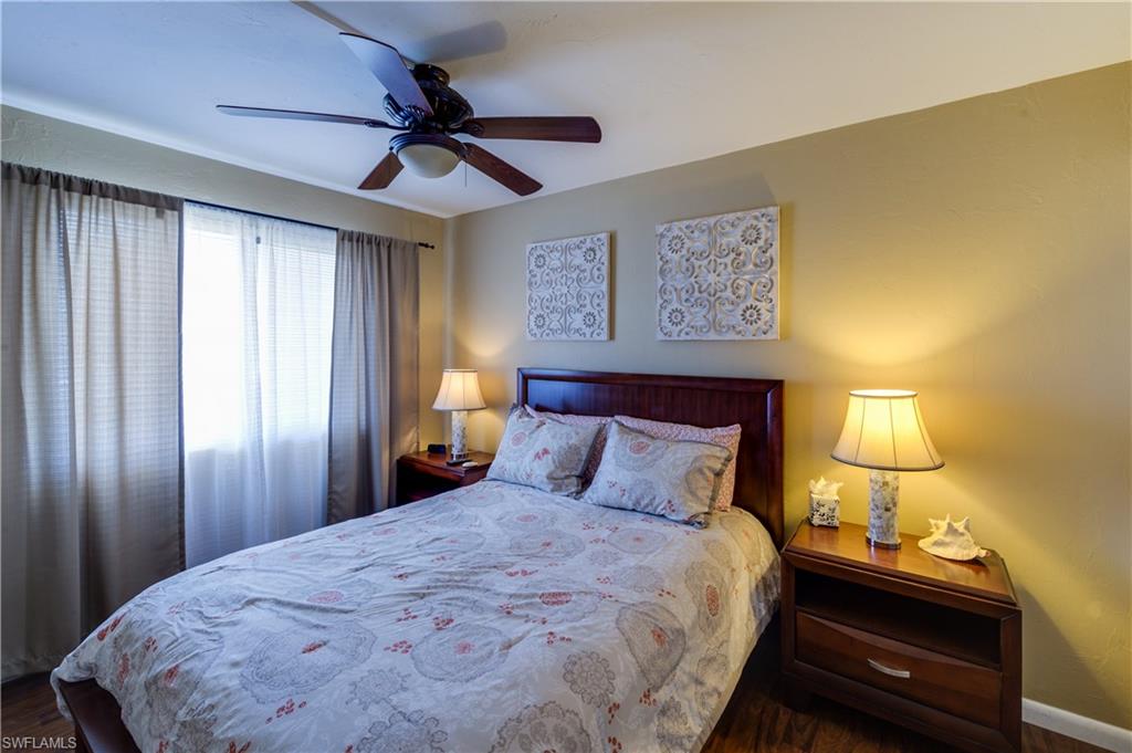 VANDERBILT PALMS - Residential