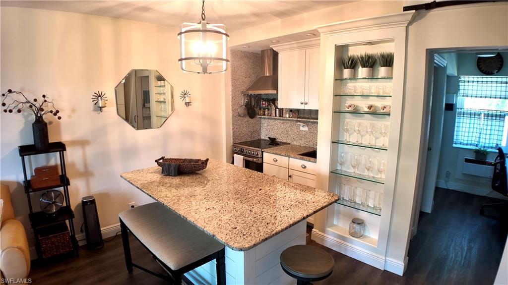 SEABREEZE CONDO - Residential