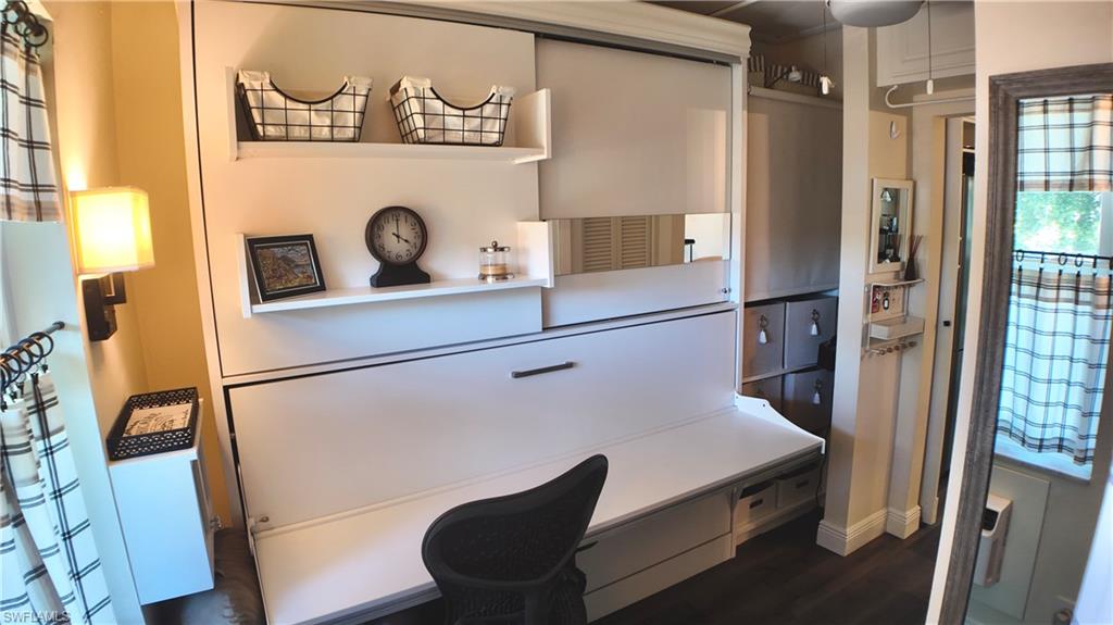 SEABREEZE CONDO - Residential