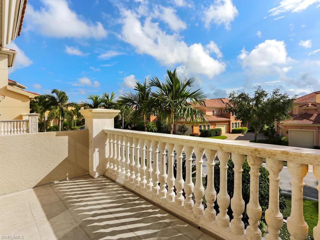 AVELLINO ISLES - Residential