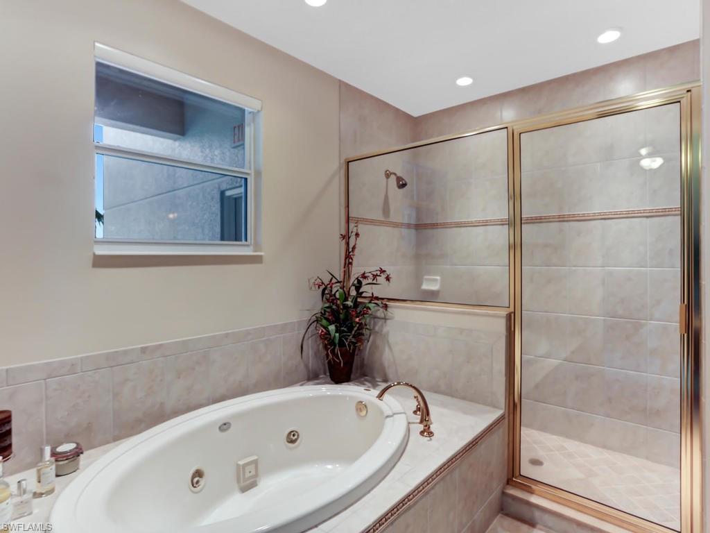 AVELLINO ISLES - Residential