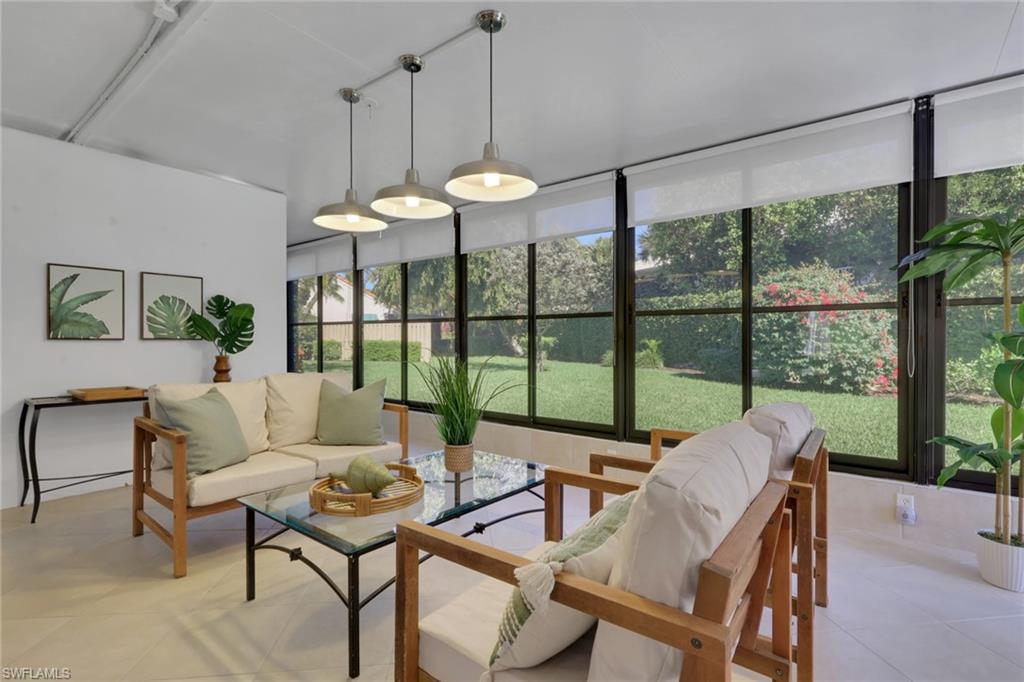 BEACHWALK HOMES - Residential