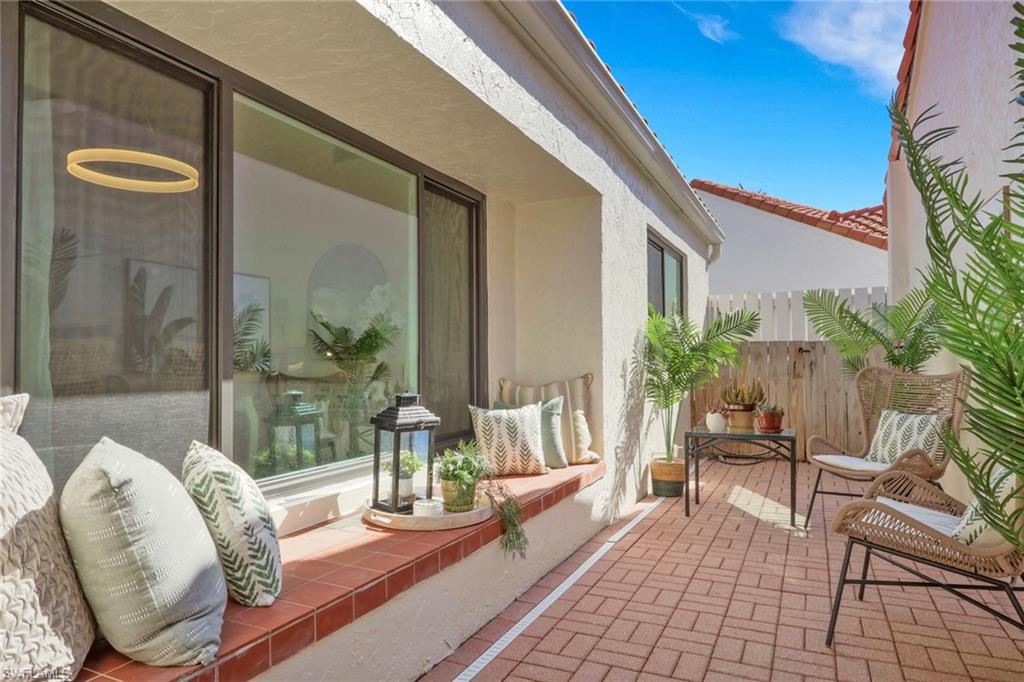 BEACHWALK HOMES - Residential