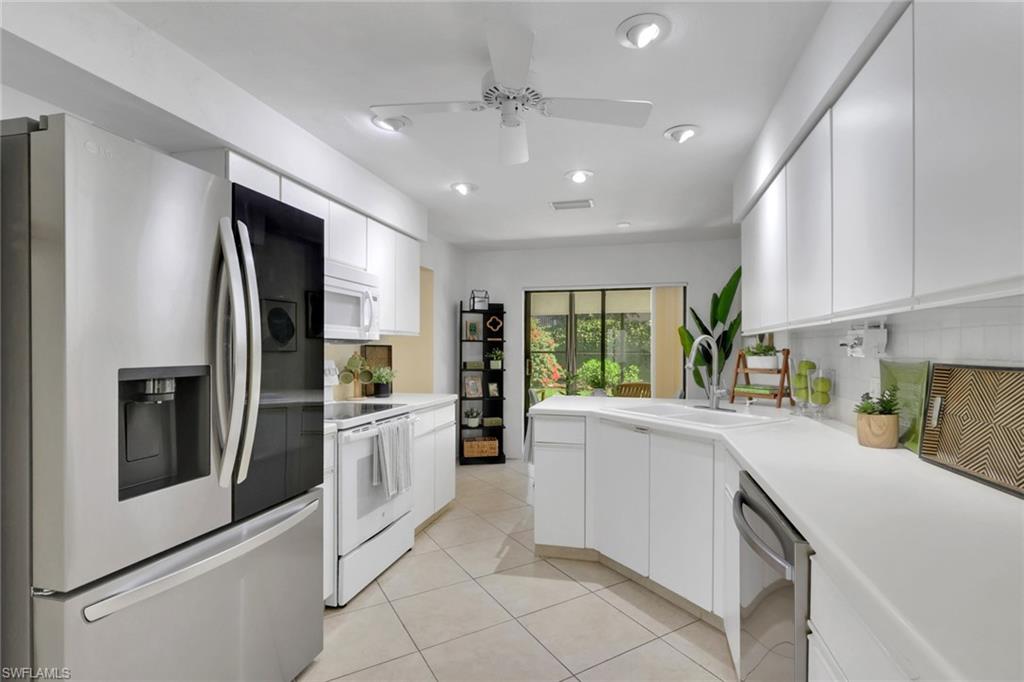 BEACHWALK HOMES - Residential