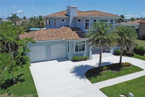 1070 Dana CT MARCO ISLAND FL 34145