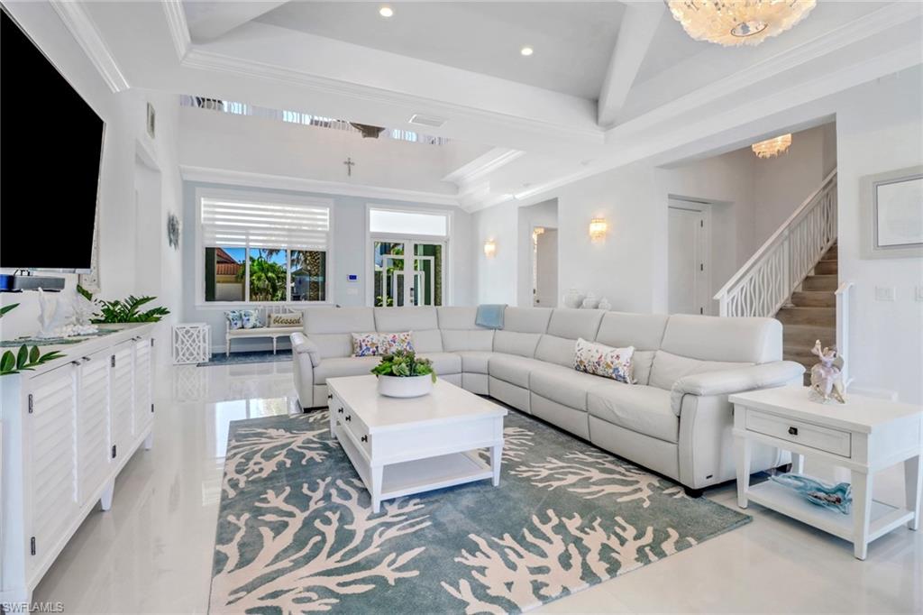 1070 Dana CT