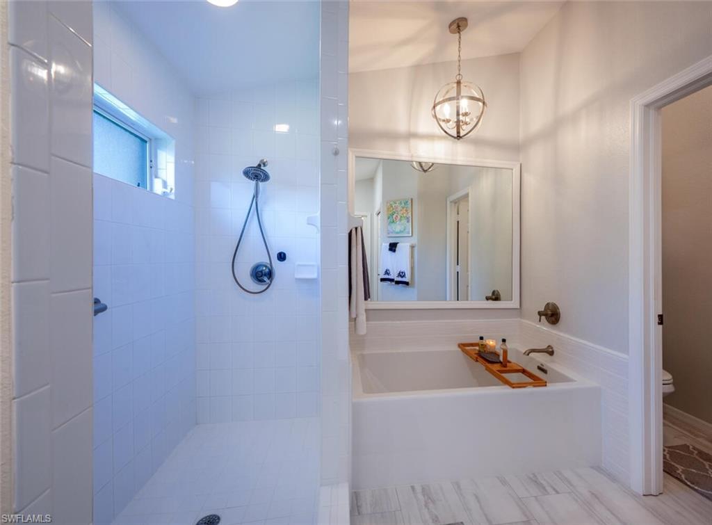 RIVIERA GOLF ESTATES - Residential