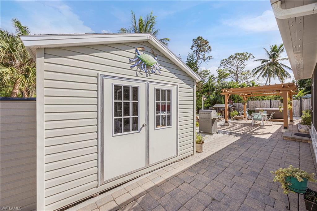 BONITA FARMS - Residential