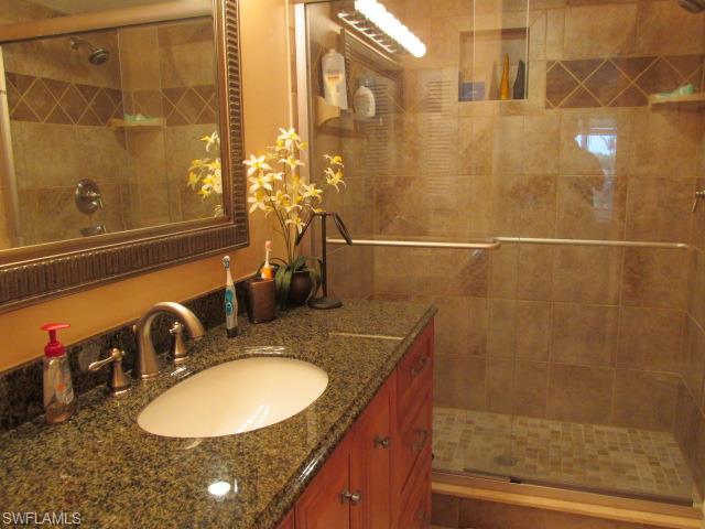 KIMBERLY BAY CONDO - Residential