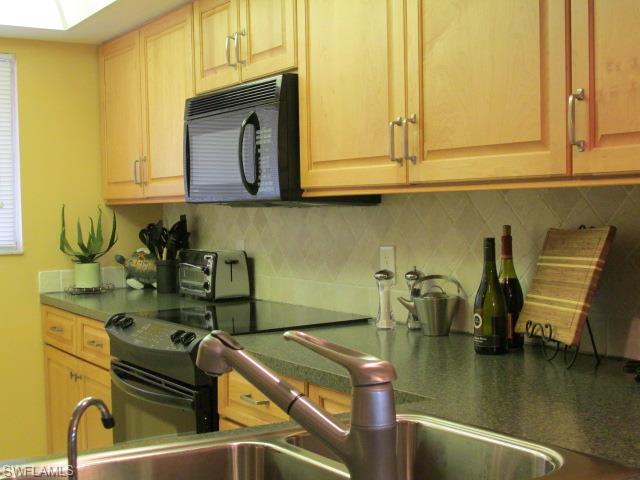 KIMBERLY BAY CONDO - Residential