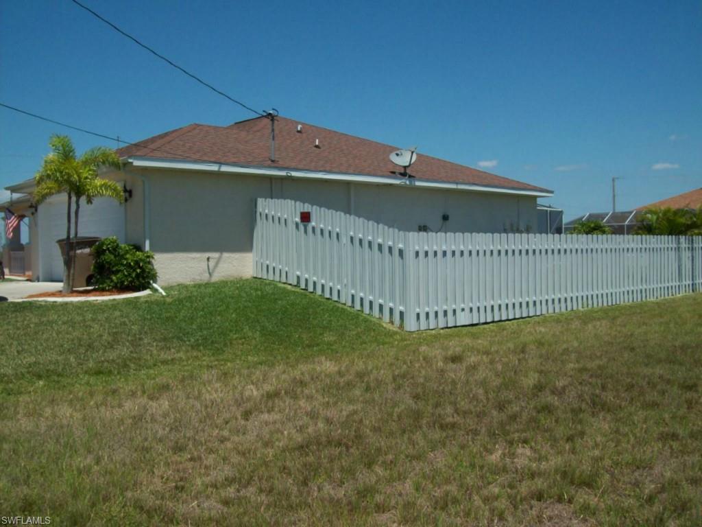 CAPE CORAL - Residential