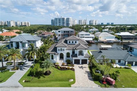 A home in NAPLES