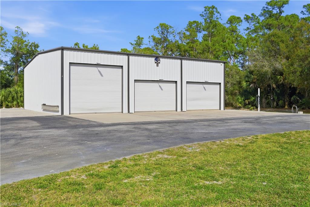 GOLDEN GATE ESTATES - Residential