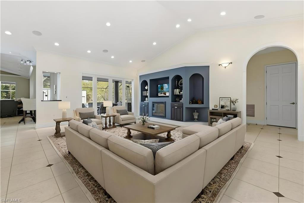 GOLDEN GATE ESTATES - Residential