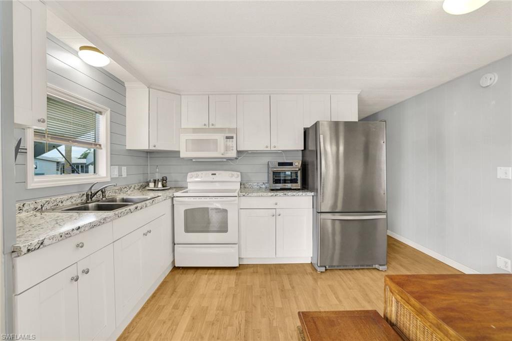 IMPERIAL BONITA ESTATES - Residential