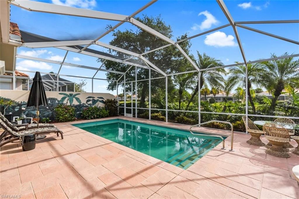 VILLAGE WALK - Residential