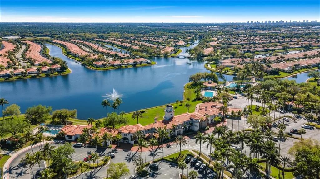 VILLAGE WALK - Residential