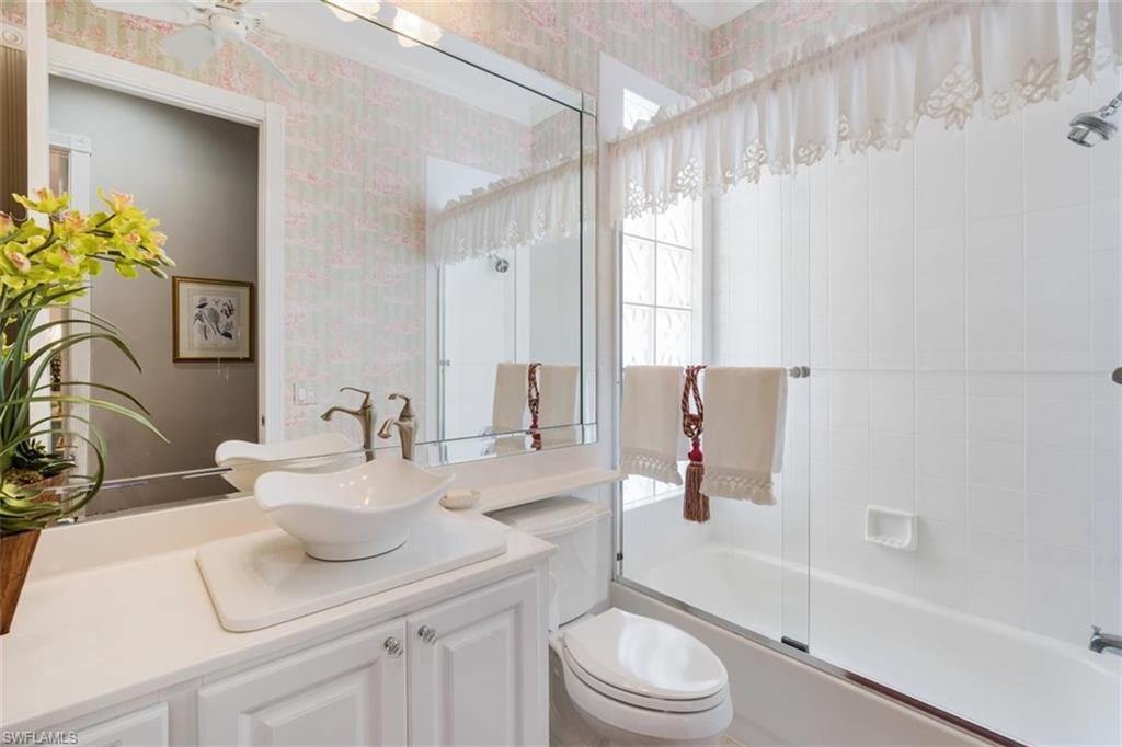 VILLAGE WALK - Residential