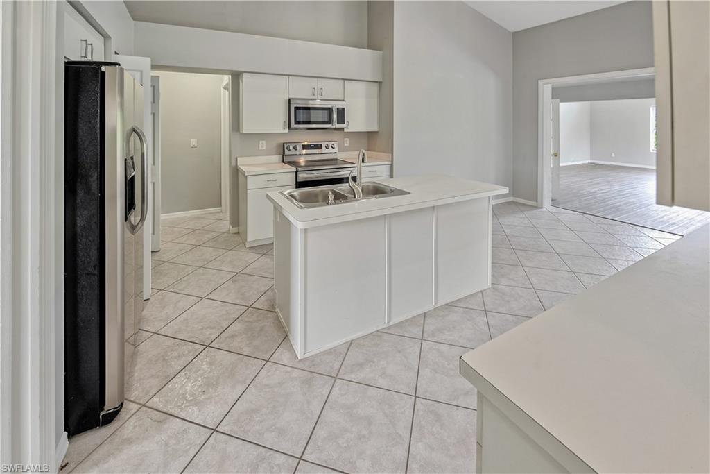 BERKSHIRE LAKES - Residential