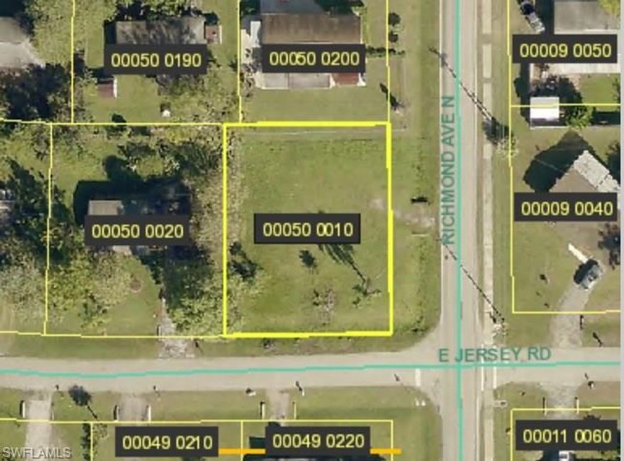 Nice corner Lot to to build your dream home, great location, and Priced to sell! Originally had a home on the lot.