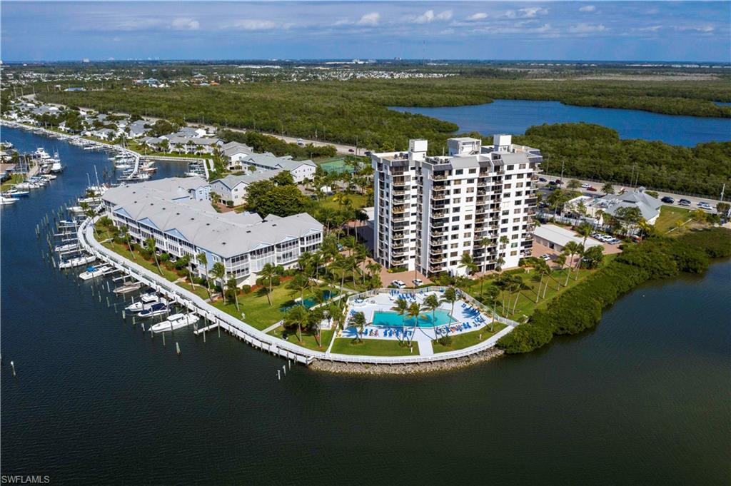 BOARDWALK CAPER - Residential